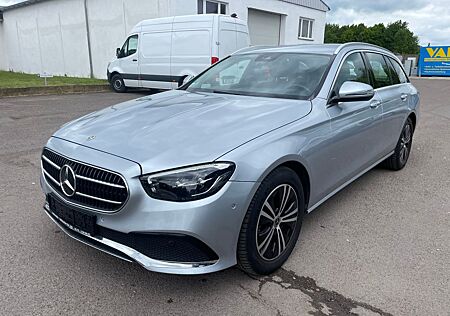 Mercedes-Benz E 220 d T KLIMA NAVI KAMERA LED ALU NETTO 21840€