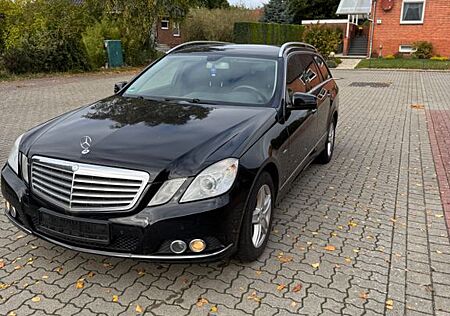 Mercedes-Benz E 350 CDI T BlueEFFICIENCY -
