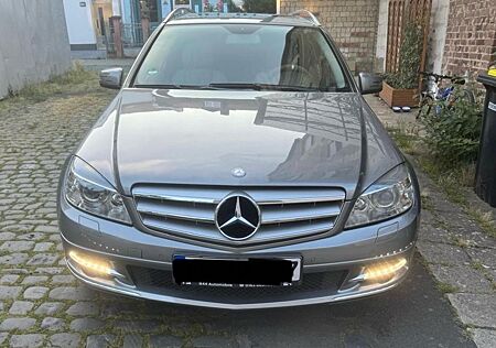 Mercedes-Benz C 200 Mercedes Benz C-200 CGI. 2 Hand