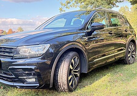 VW Tiguan Volkswagen R-Line Paket DSG 4MOTION AHK+ACC+Standhz