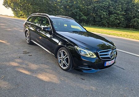 Mercedes-Benz E 350 BlueTec 4Matic/ACC/Lane/Totwinkel/Led