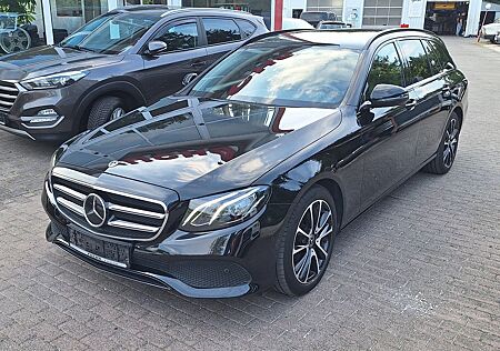 Mercedes-Benz E 220 d Avantgarde 2.Hd Night Paket Distronic