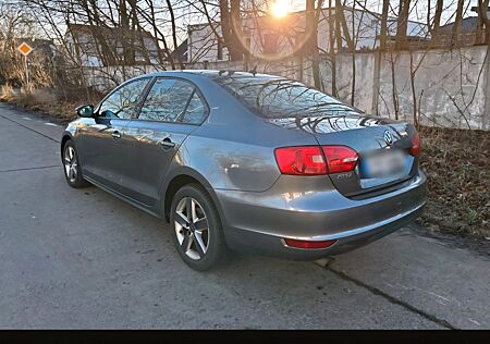 VW Jetta Volkswagen 1.2 TSI Trendline Trendline