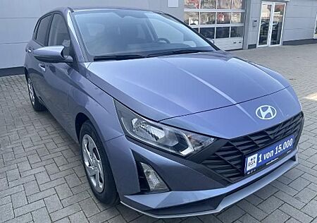 Hyundai i20 1.2*Navi*Sitzhzg*PDC*Kamera*Tempomat*EURO 6e