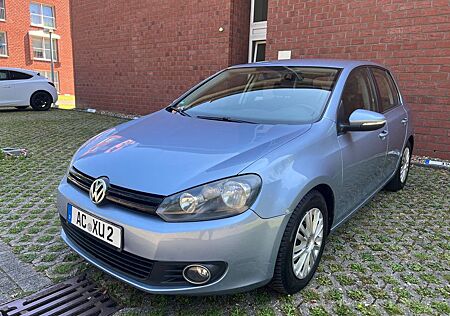 VW Golf Volkswagen 1.6 TDI BlueMotion/ Navi/Euro5 / Klimaanlag
