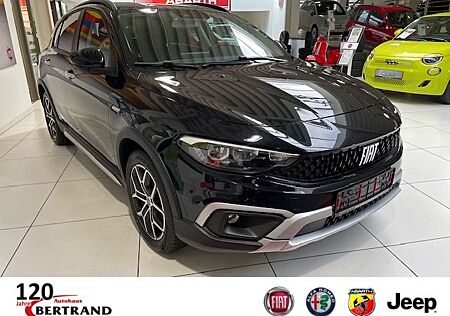 Fiat Tipo Cross 1.5 GSE Mild-Hybrid 5 Türer Rückfahrk