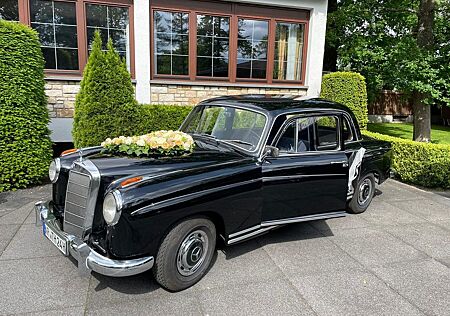 Mercedes-Benz 220 S W180