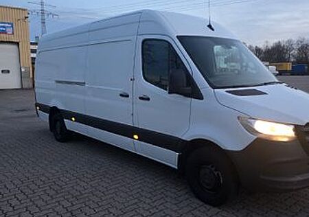 Mercedes-Benz Sprinter 317