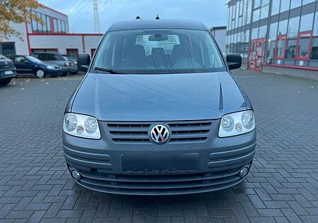 VW Caddy Volkswagen Life mit Austauschmotor 1.6 5-Sitzer -