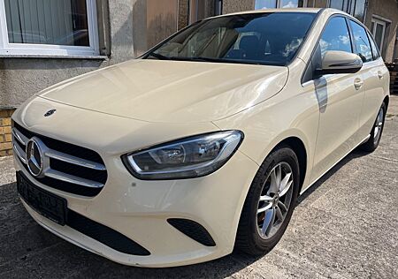 Mercedes-Benz B 180 d DCT