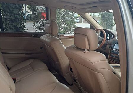 Mercedes-Benz GL 450 4MATIC -