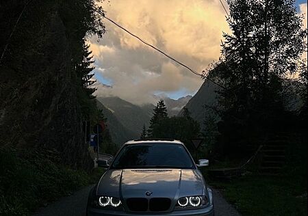 BMW 325Ci -