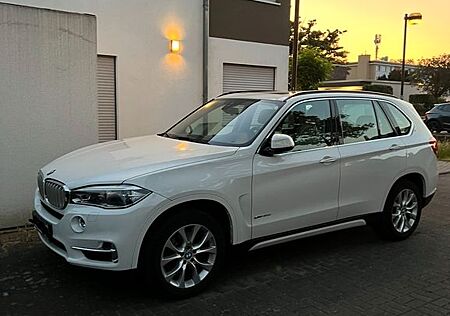 BMW X5 xDrive40d - Top gepflegt! Kein Wartungsstau!
