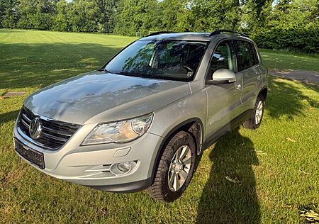 VW Tiguan Volkswagen 2.0 TDI Automatik 4MOTION DSG AHK 4/26 T