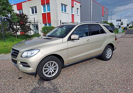 Mercedes-Benz ML 250 BlueTEC 4MATIC - 7G-TRONIC