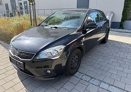 Kia Cee'd / Ceed 1.4 CVVT Vision