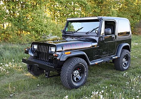 Jeep Wrangler YJ 2.5 TÜV NEU und TOP-Zustand