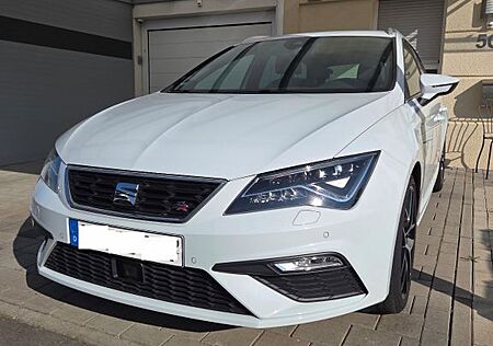 Seat Leon ST 2.0 TSI 190PS FR DSG PANO BEATS ACC