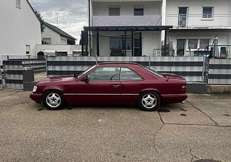 Mercedes-Benz 320