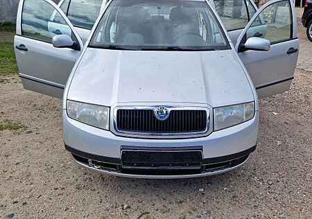 Skoda Fabia Combi 1.4 16V 55 kW Ambiente Ambiente