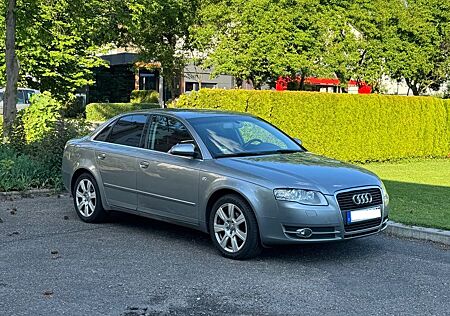 Audi A4 2.0 TDI - neuer TÜV 02-27 - Navi - Bluetooth