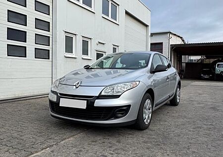 Renault Megane Je taime 1.6 16V 100 Je taime