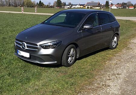 Mercedes-Benz B 200 -