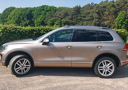 VW Touareg Volkswagen 3.0 V6 TDI SCR Tiptronic BMT BlueMot...