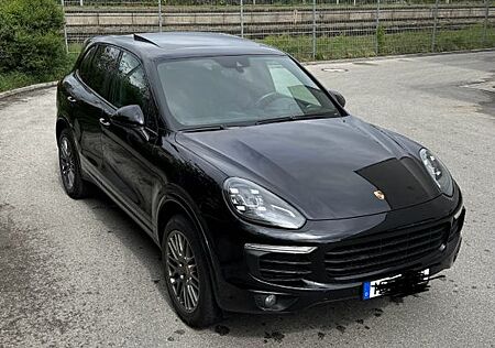 Porsche Cayenne BOSE. KEY