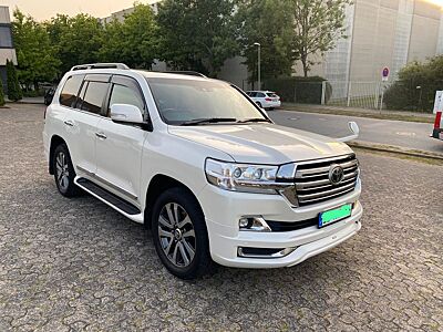 Toyota  Land Cruiser V8 2016