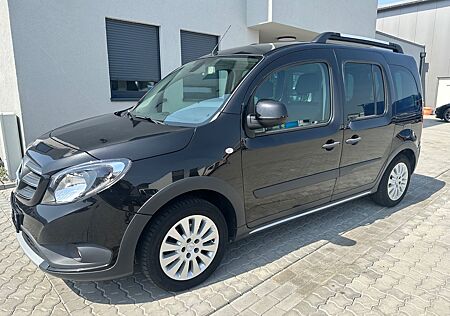 Mercedes-Benz Citan 111 Tourer Edition/Navi/Ahk/Lm x8/Pdc/5 Si