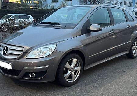 Mercedes-Benz B 200 CDI*TÜV*Automatik*Parksensor*