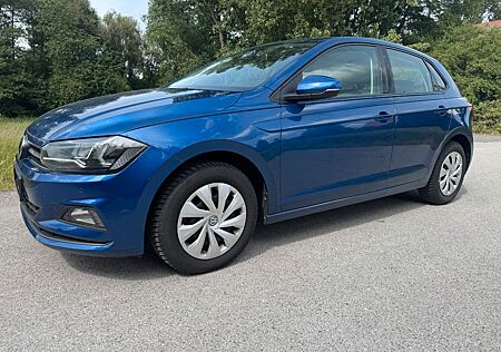 VW Polo Volkswagen VI Comfortline 1.6 TDI; Navi; PDC; 1. Hand
