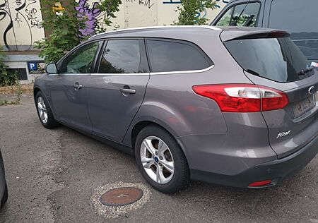 Ford Focus 1,6 EB 110kW Champions Edition Turnier...