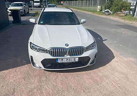 BMW 320d Touring - M-Sportpaket - Werksgarantie