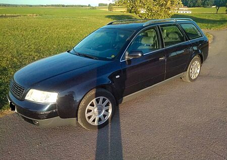 Audi A6 2.5 TDI quattro Avant - Sch.Heft gepf. zuverl