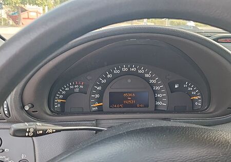Mercedes-Benz C 180 T ELEGANCE Elegance Winterauto