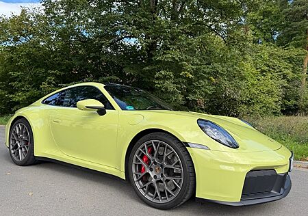 Porsche 992 .2 Carrera GTS Coupé