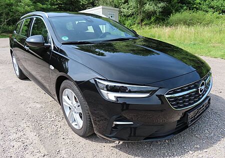 Opel Insignia B Sports Tourer Elegance 2.0 Liter AUT.