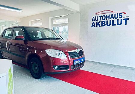 Skoda Fabia Elegance*8-Fach bereift+Inspektion+Tüv+Gar