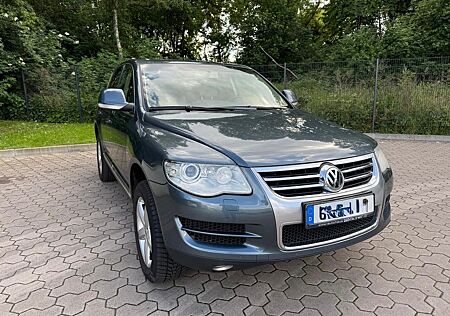 VW Touareg Volkswagen 3.0 V6 TDI *Navi*