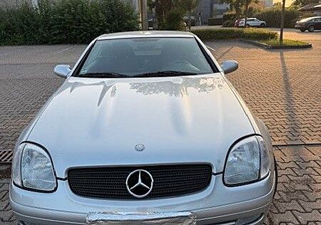 Mercedes-Benz SLK 200 -