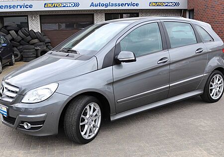 Mercedes-Benz B 200 B -Klasse Automatik AHK abnehm. Navi