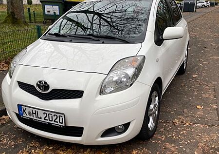 Toyota Yaris 1,33-l-Dual-VVT-i Life Life