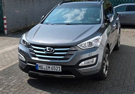 Hyundai Santa Fe 2.2 CRDi Style 4WD Automatik Style