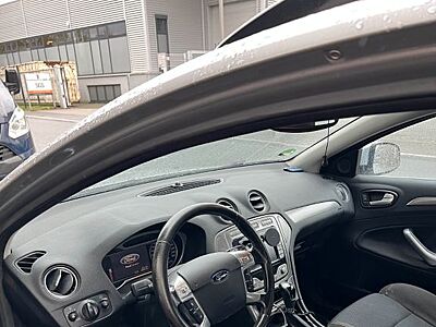Ford Mondeo 2,0TDCi 96kW DPF Ghia Turnier 6-troni...