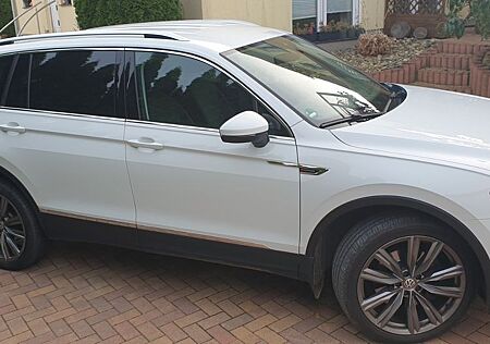 VW Tiguan Allspace Volkswagen 2.0 TDI SCR 140kW DSG 4MOTIO...