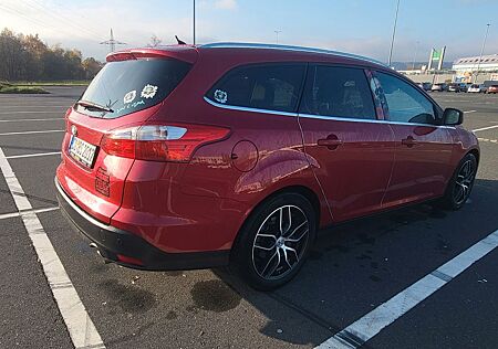 Ford Focus 2,0TDCi 120kW PowerSh. Titanium Turnie...