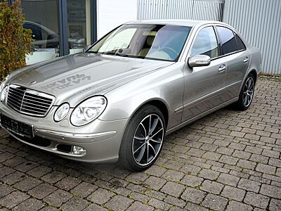 Mercedes-Benz E 320 4MATIC ELEGANCE. ACC Navi.Leder Xenon