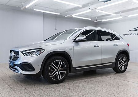 Mercedes-Benz GLA 250 GLA 250e PLUG-IN ACC LED KAM TOTW KEYLESS GO NAV